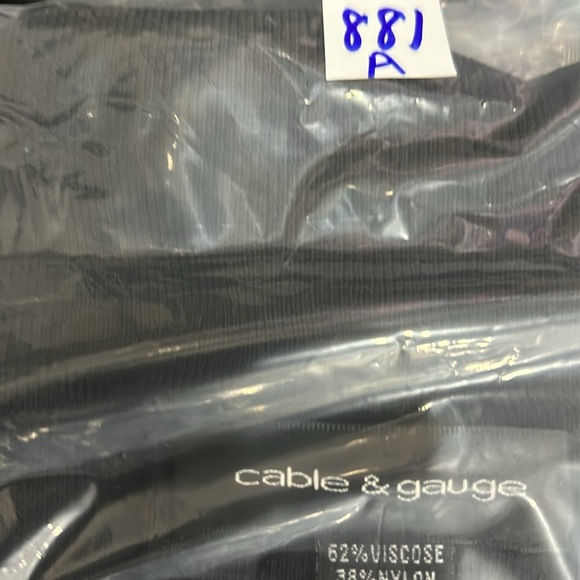 Cable & Gauge Single Button Blazer. Size L (881A) - Picture 8 of 8